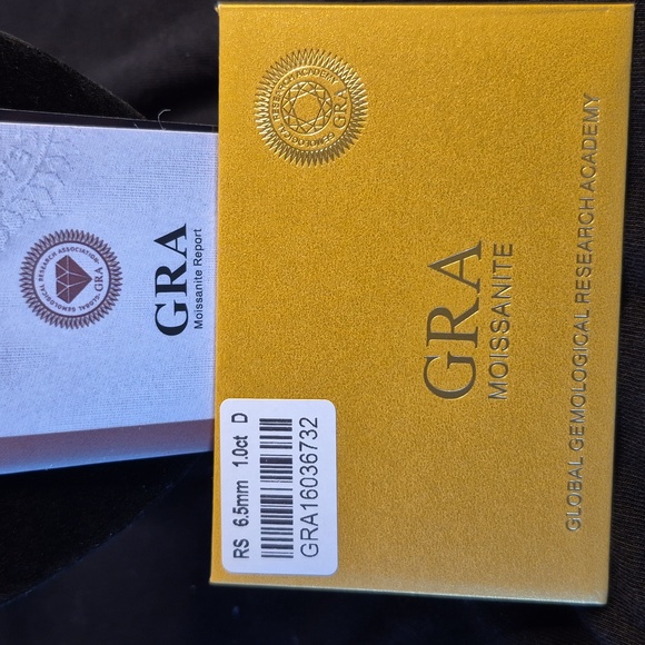 Dazzling 925 Sterling Silver Moissanite Key Pendant Necklace #11 - Picture 4 of 5